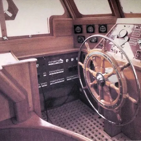 Motorsailer Ambersea סנרמו